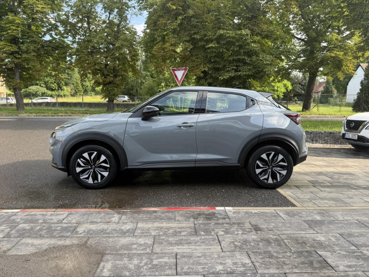 Nissan Juke 84 kW, Česko — foto 8 z 19