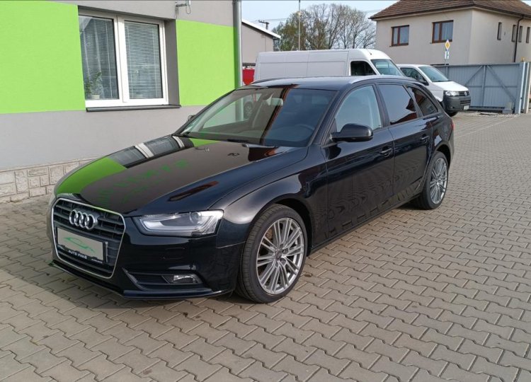 Audi a4 3.0 TDI 3,0 150Kw automatic rok 2013, 242 028 km, Česko — foto 4 z 60