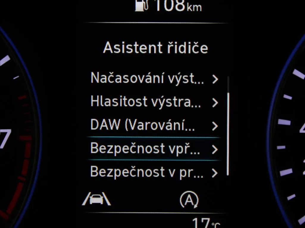 Hyundai Kona 1.0 T-GDI 1,0 88kW 88 kW manuál rok 2021, 30 000 km, Česko — foto 13 z 33