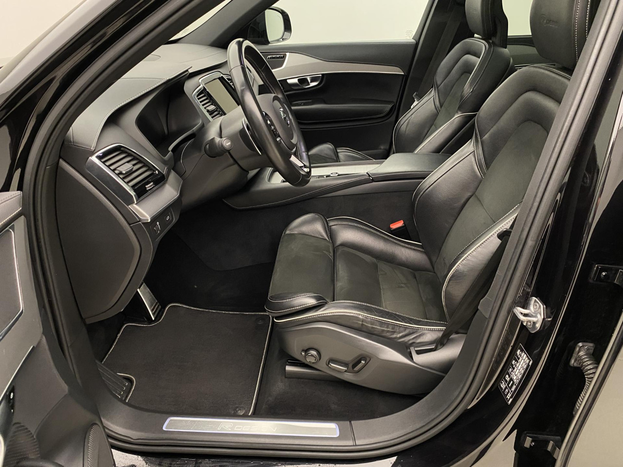 Volvo xc90 AWD 2,0 173 kW automat, Česko — foto 12 z 60