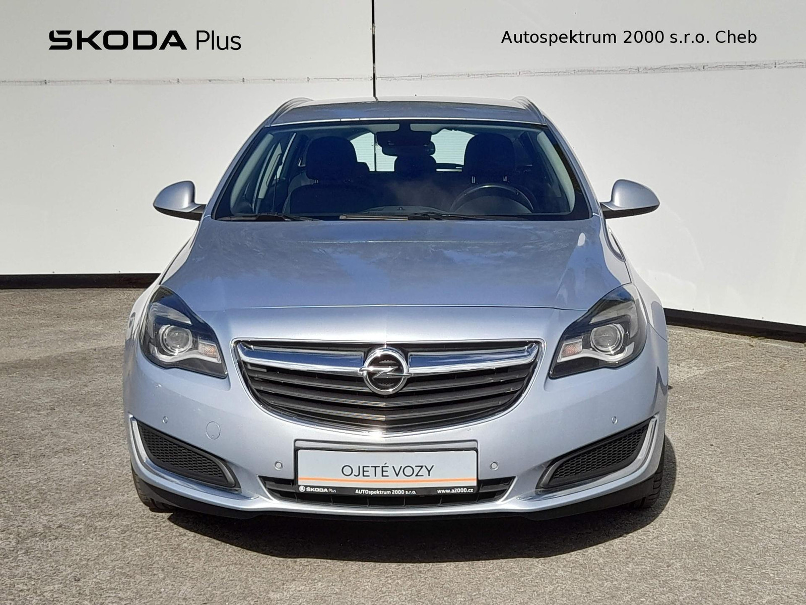 Opel Insignia, 185 914 km, Česko — foto 2 z 11