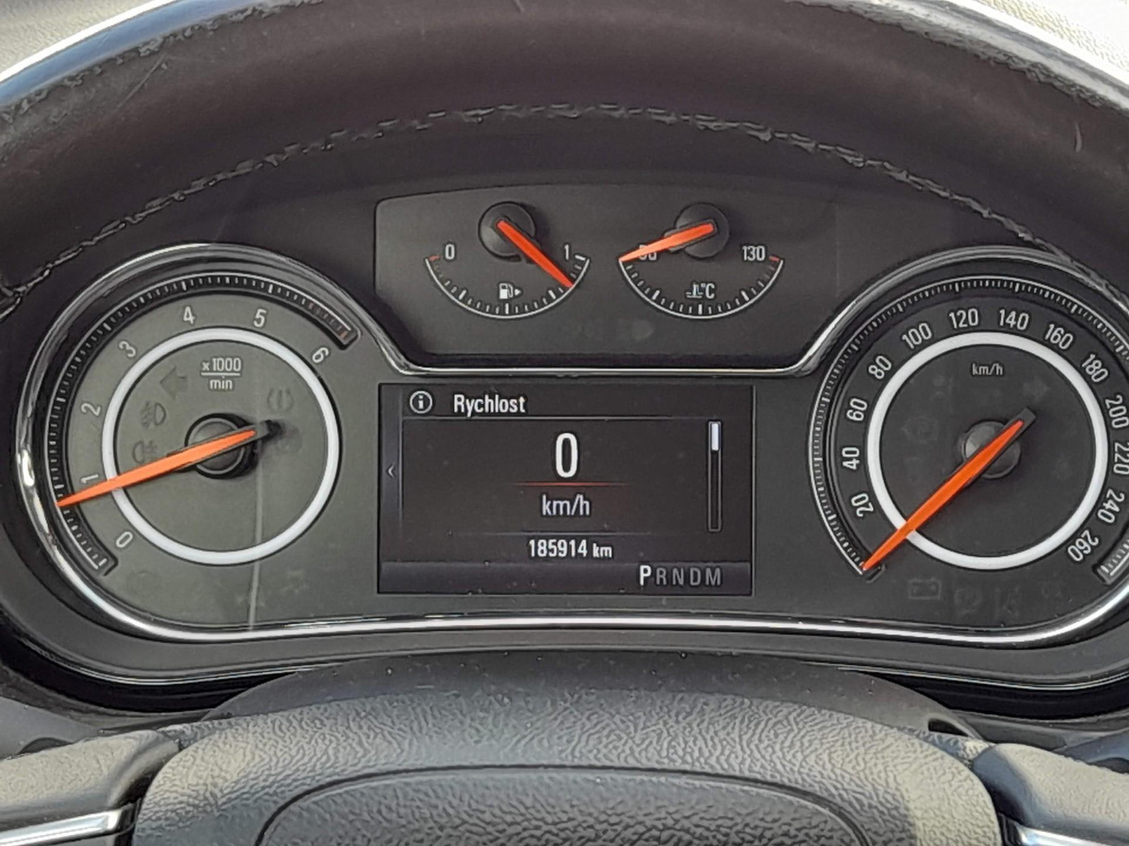 Opel Insignia, 185 914 km, Česko — foto 5 z 11