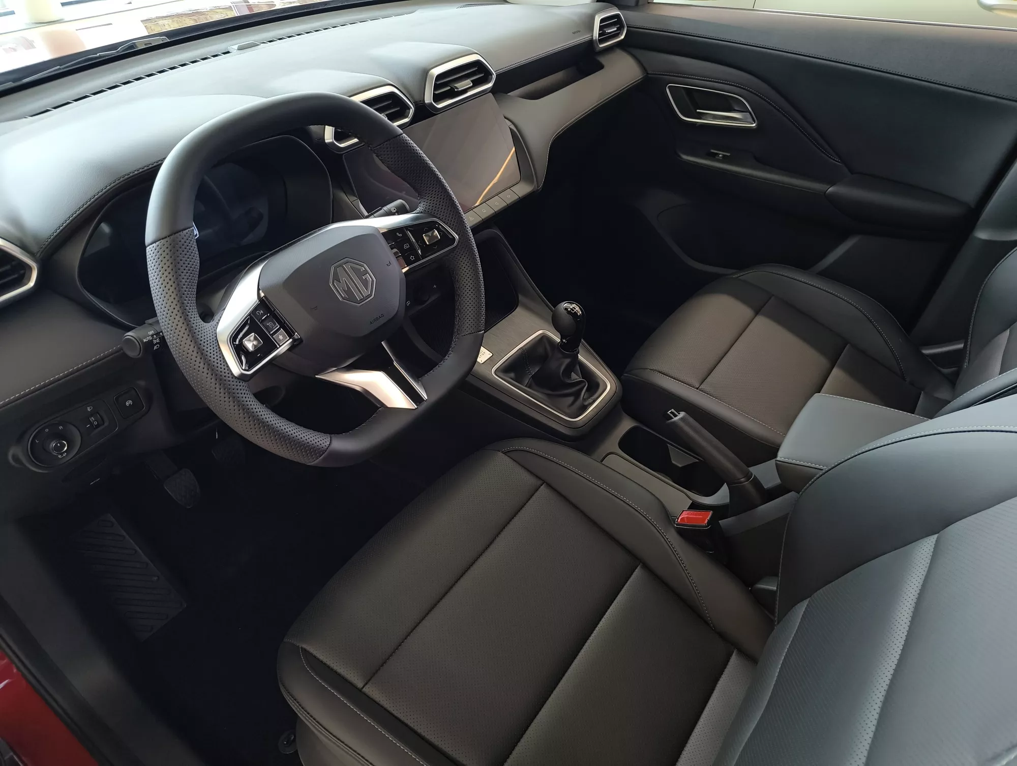 MG Zs L Mt 1.5 1,5 85KW 85 kW manual, Česko — foto 7 z 21