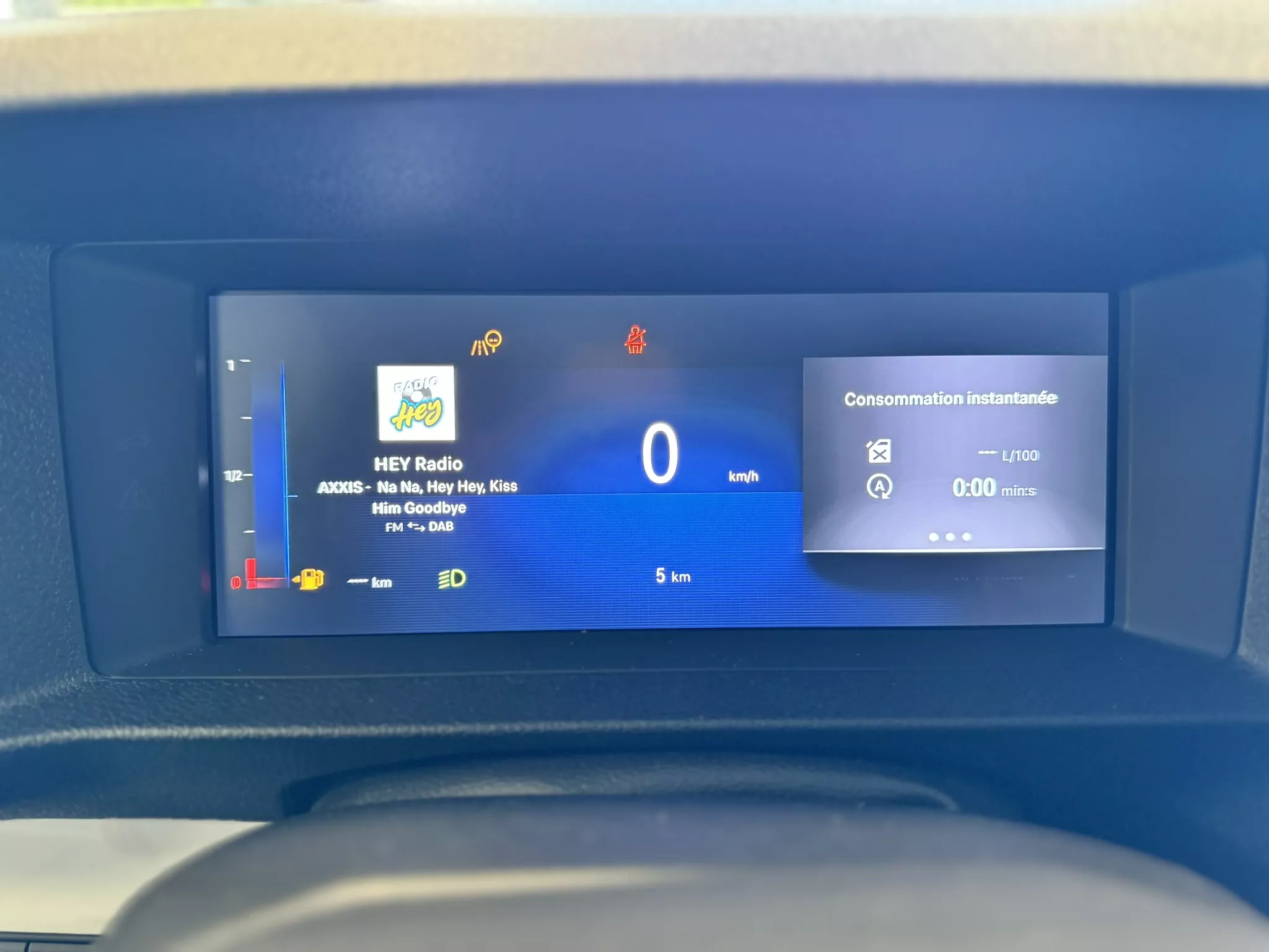 Opel Vivaro 2.2 CDTi 110kW 110 kW manuál, Česko — foto 9 z 23