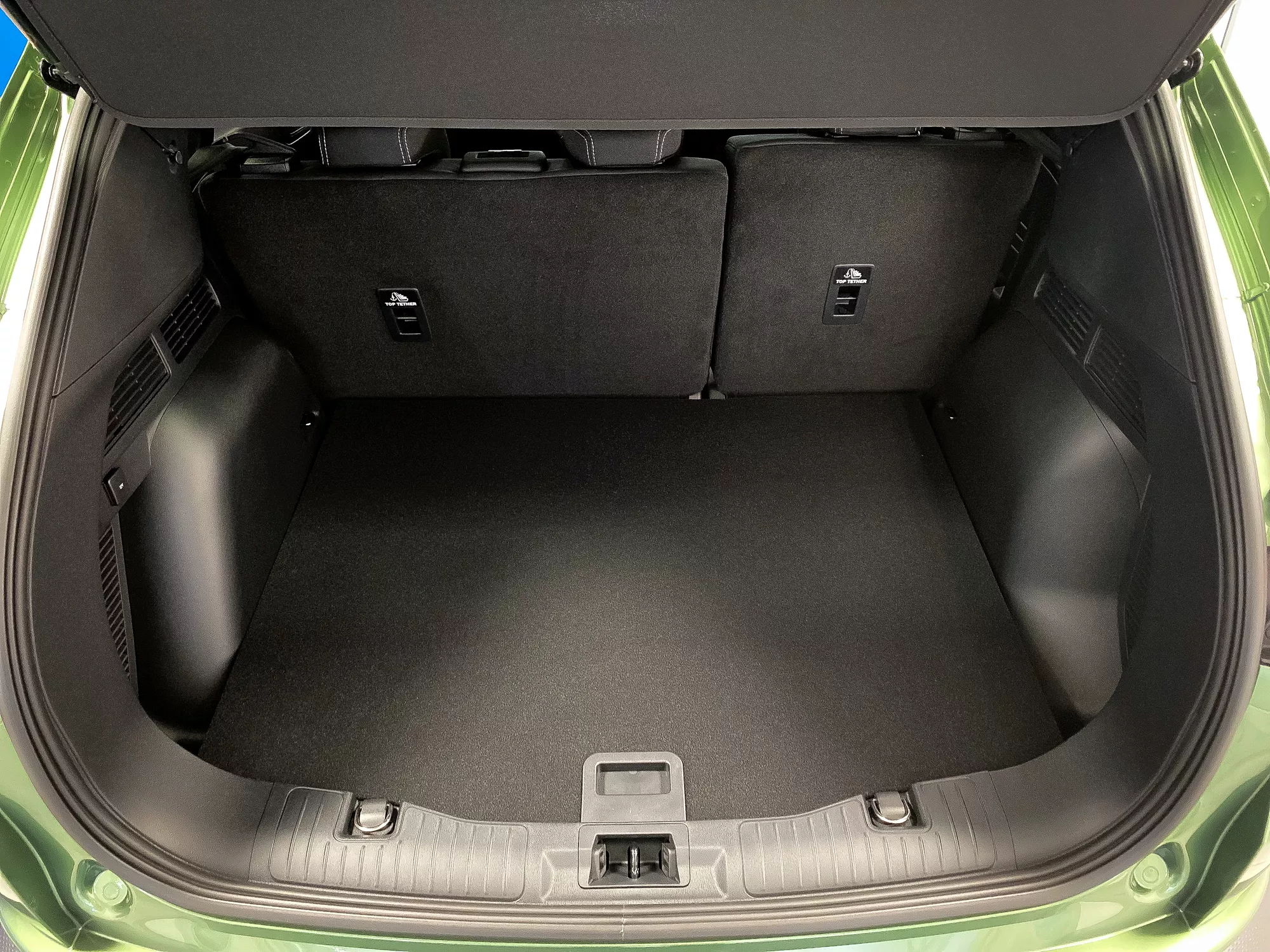 Ford Kuga Repre 2.5 2,5 D 132kW 132 kW automat, Česko — foto 12 z 27