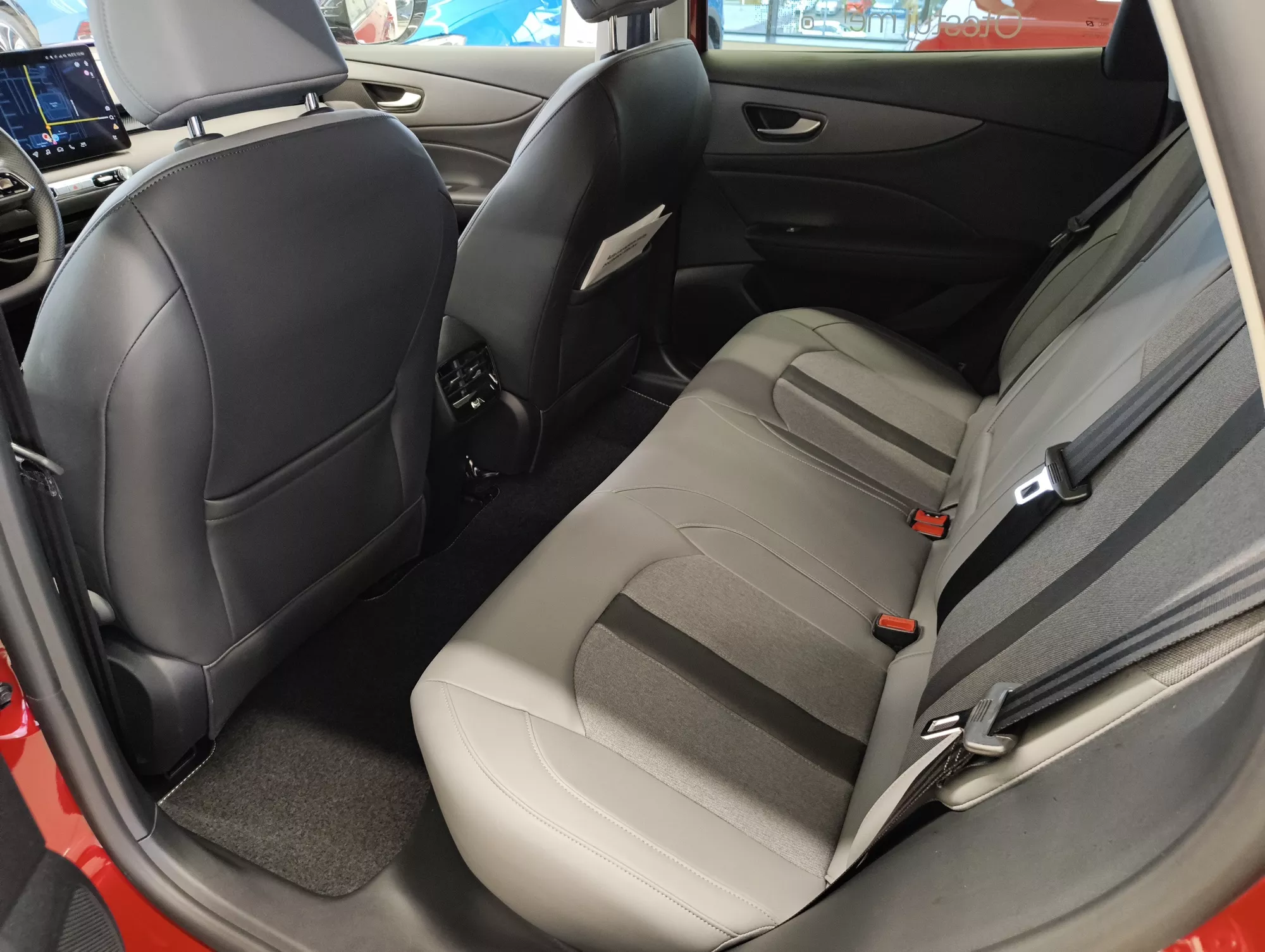 MG s5 170 kW automat, Česko — foto 13 z 18