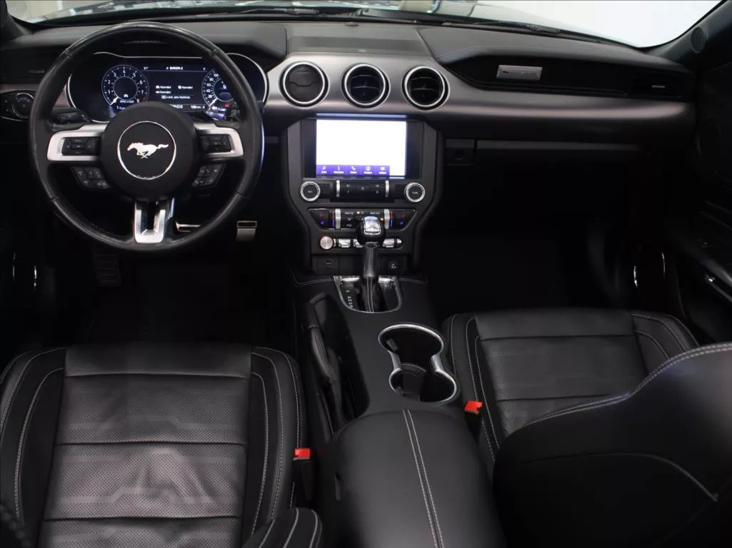 Ford Mustang v8 5.0 5,0 331kW 331 kW automat rok 2018, 26 700 km, Česko — foto 9 z 35