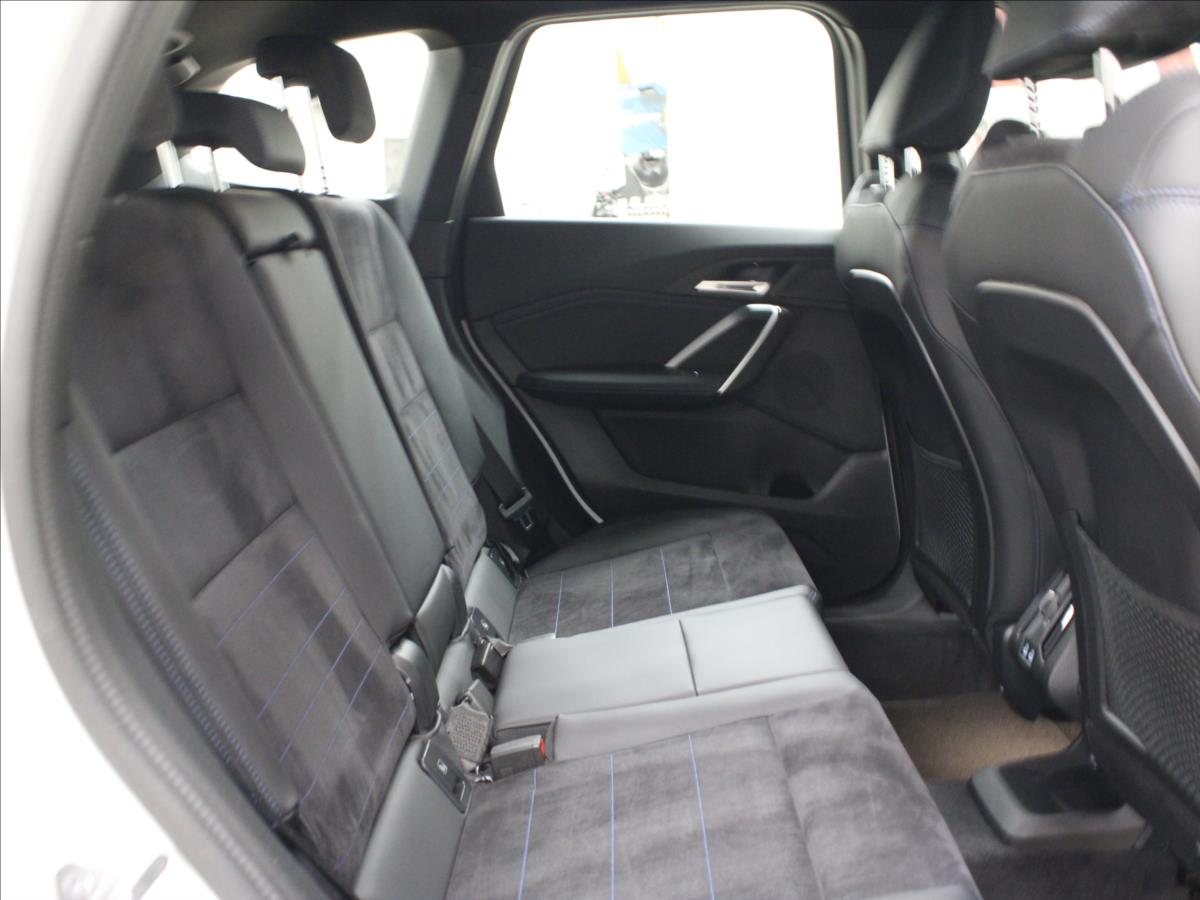 BMW x1 xDrive 145 kw automat, Česko — foto 10 z 32