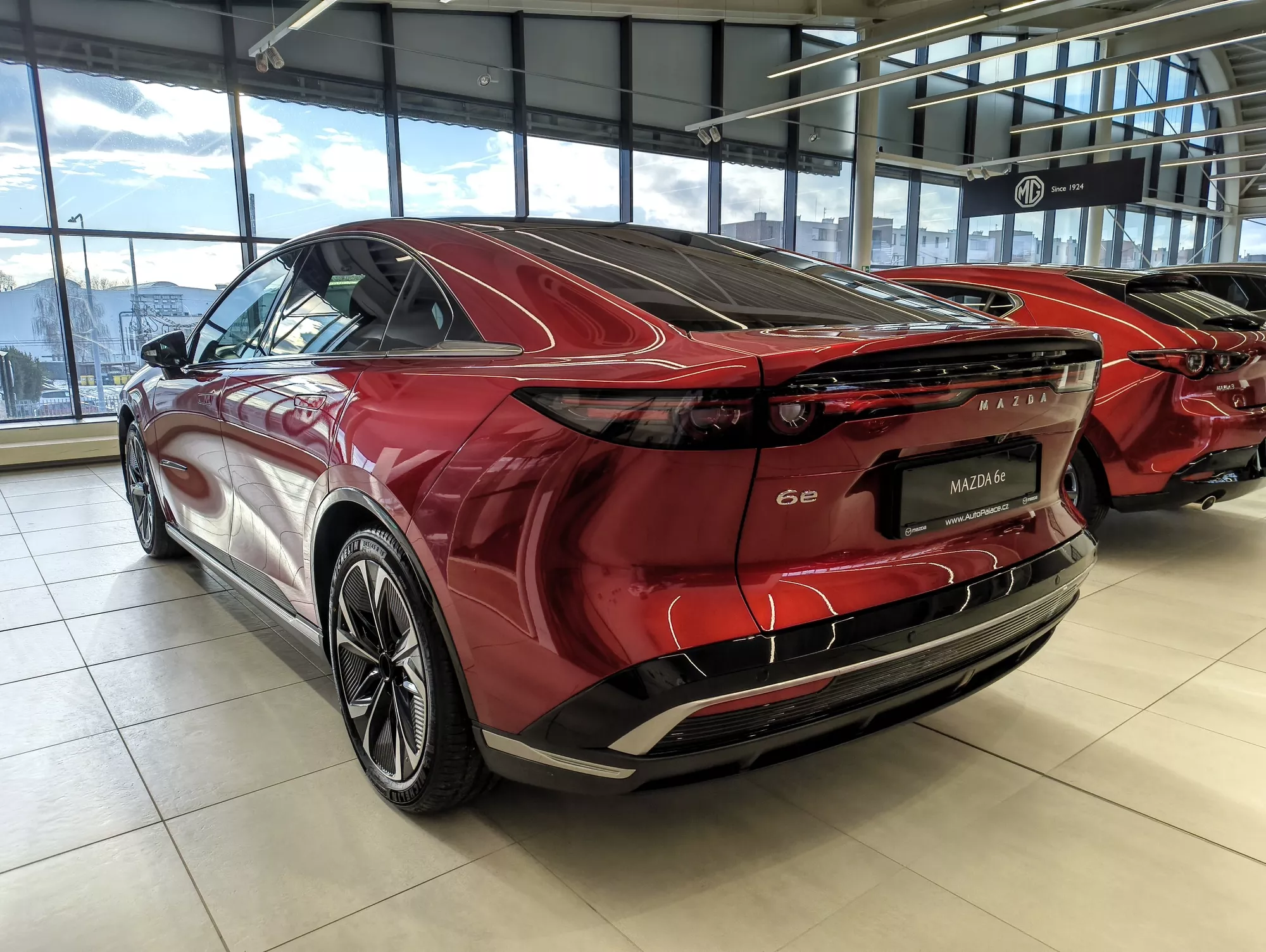 Mazda 6e automat, Česko — foto 2 z 11