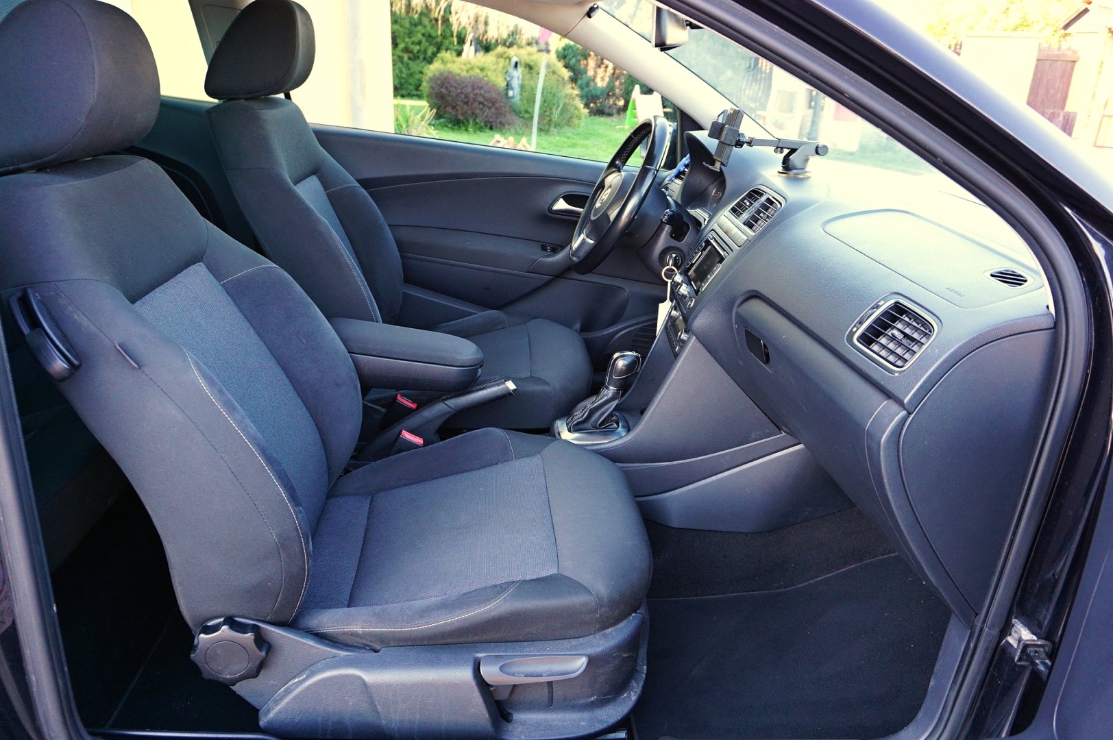 Volkswagen automatic rok 2012, 234 000 km, Česko — foto 15 z 32