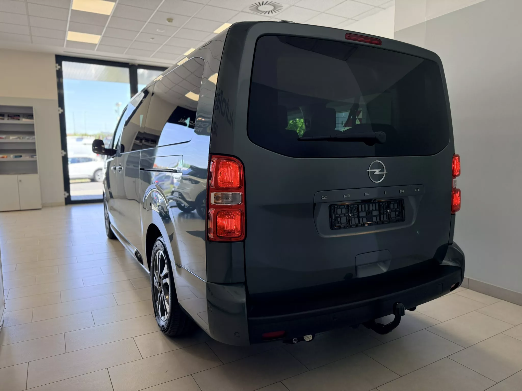 Opel Zafira l2 2.2 CDTi 132 kW automat, Česko — foto 4 z 27