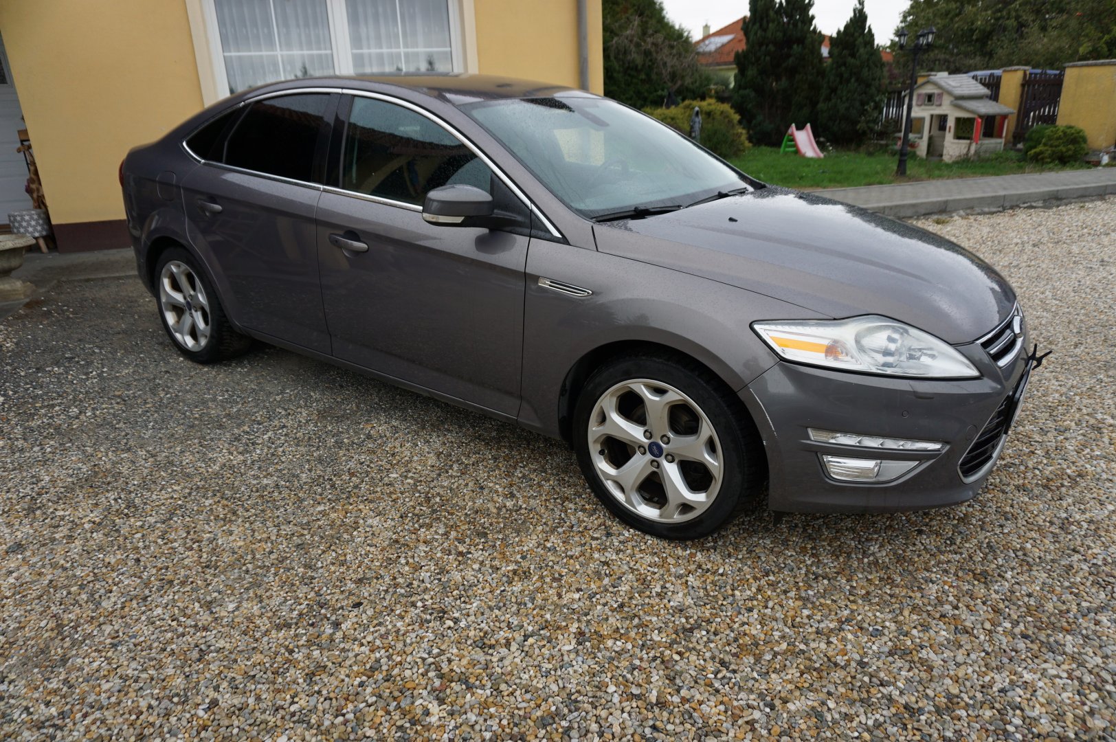 Ford automatic rok 2011, 171 000 km, Česko — foto 2 z 37