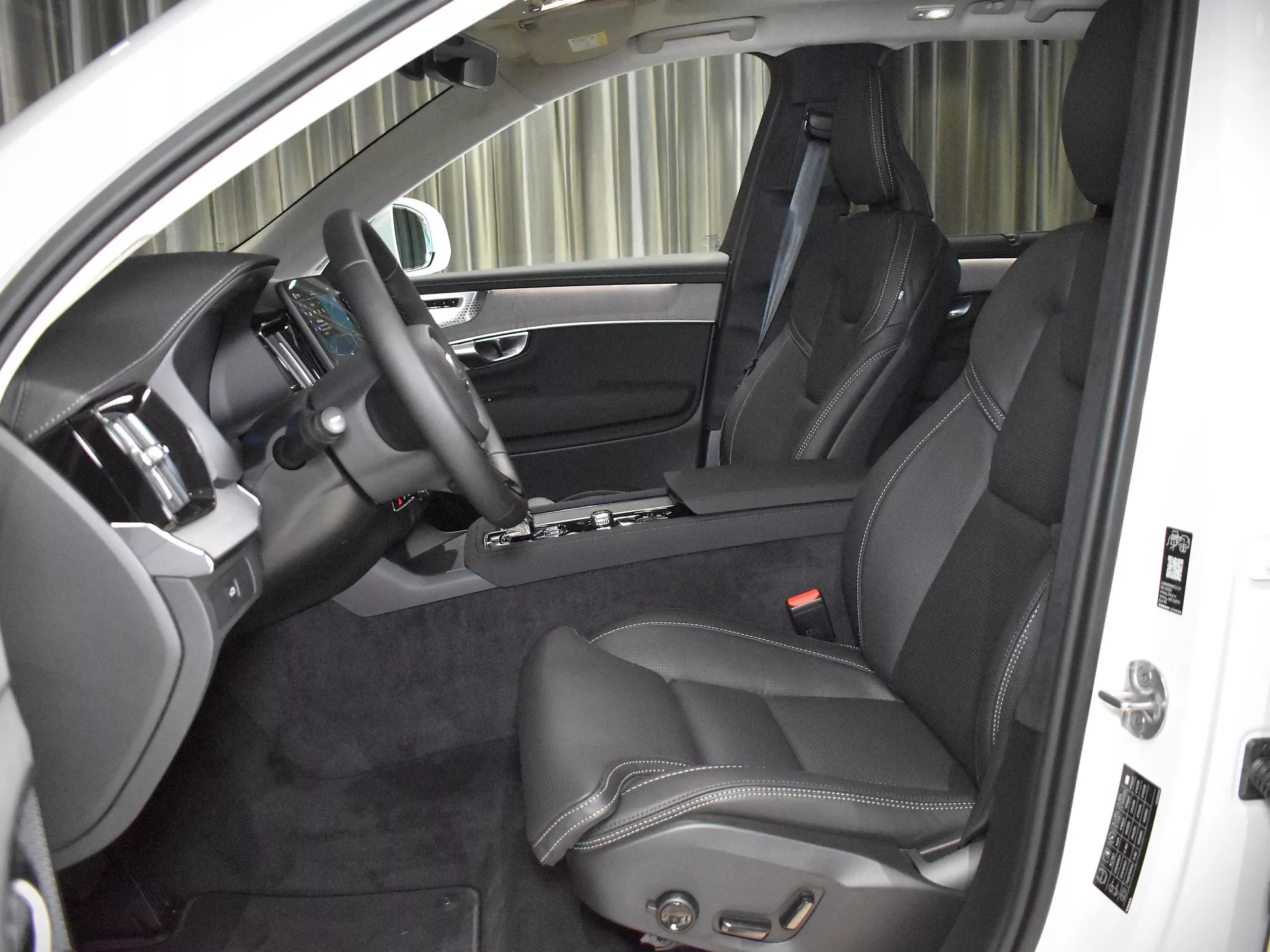 Volvo XC90 2.0 2,0 184 kW automat, Česko — foto 15 z 57