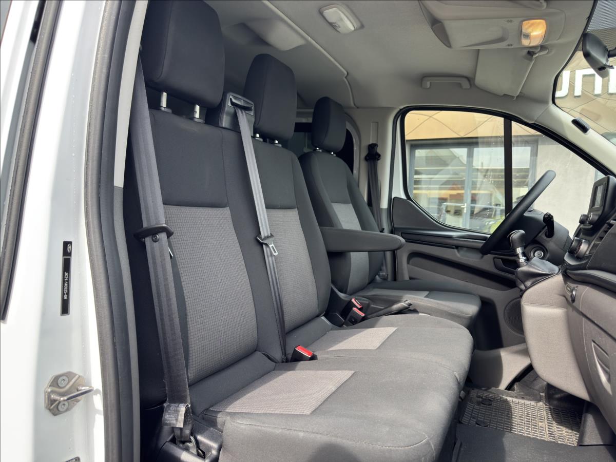 Ford Transit Custom Nafta 2.0 TD 77 kW automatic rok 2023, Česko — foto 8 z 14