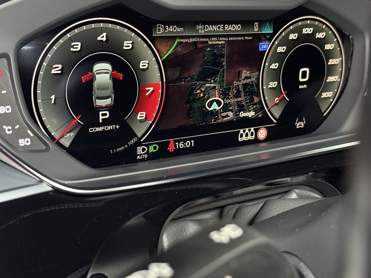 Audi s8, Česko — foto 8 z 29