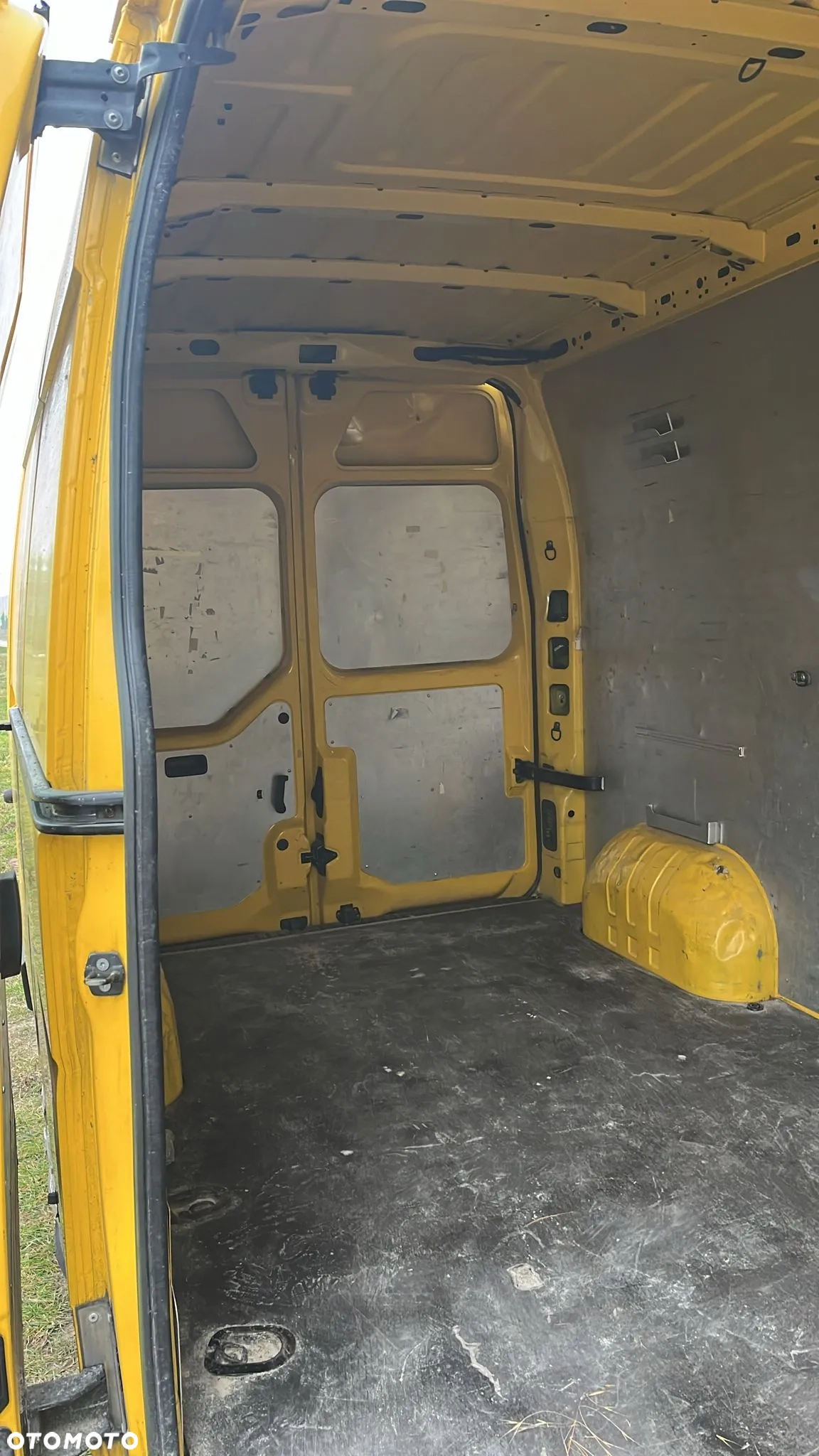 Renault Master manuál rok 2017, 226 760 km, Polsko — foto 9 z 9
