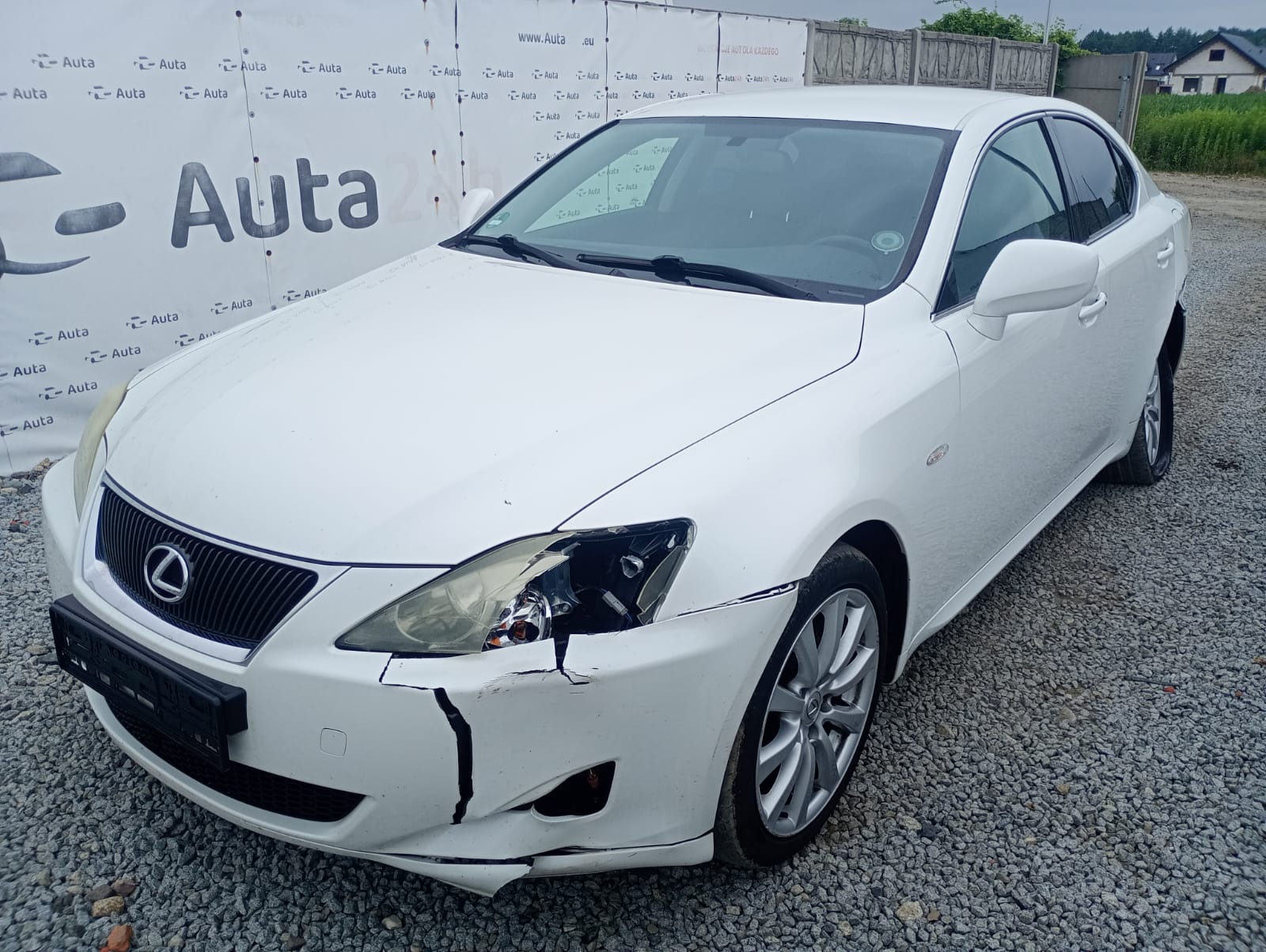 Lexus IS220d 130 kW manuál, 208 000 km, Polsko — foto 3 z 16