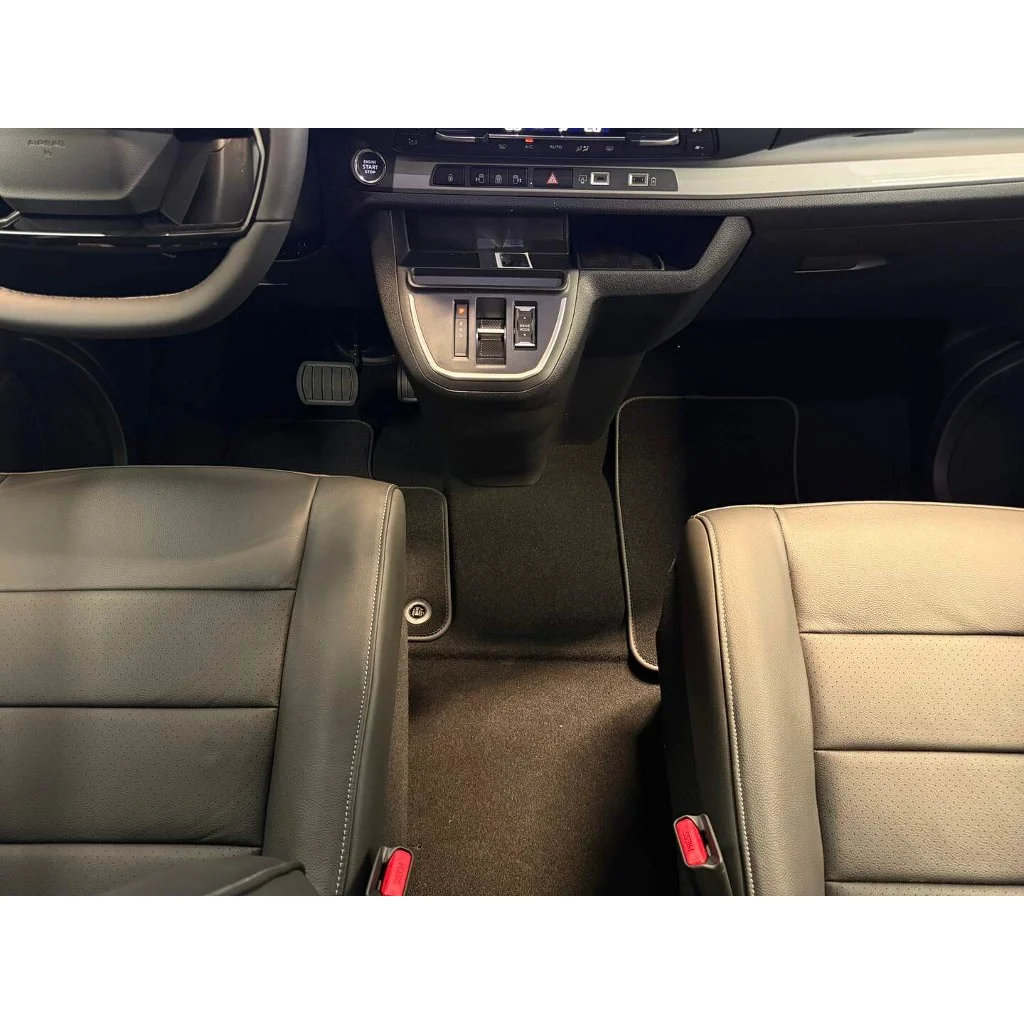 Fiat Ulysse La Prima 2.2, 200 000 km, Česko — foto 15 z 22