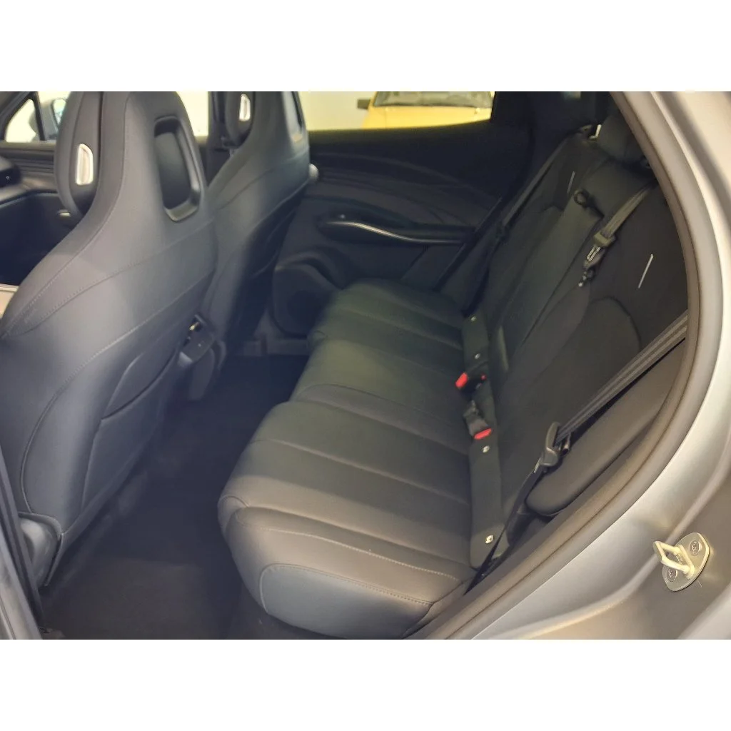 Omoda 7 1.5 T-GDI tgdi phev, Česko — foto 10 z 29