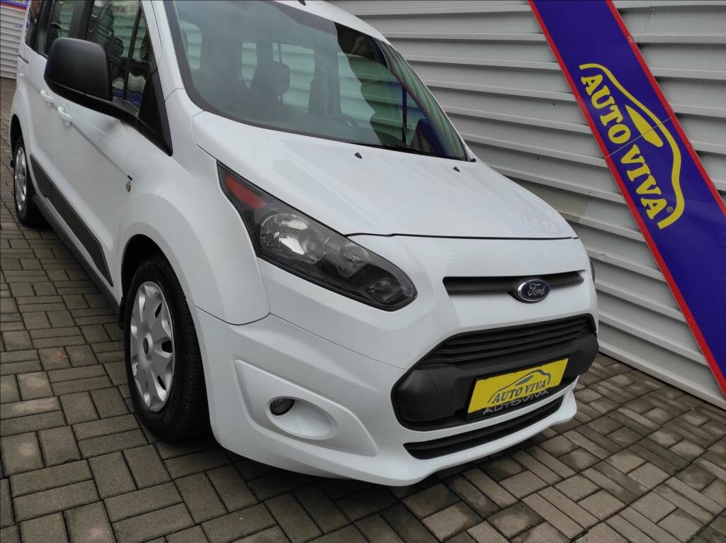 Ford Tourneo Connect 1 1.5 TD 74 kW manual rok 2021, 125 100 km, Česko — foto 10 z 28