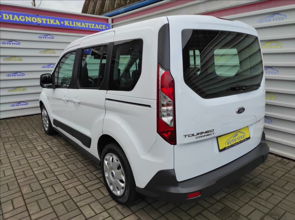 Ford Tourneo Connect 1 1.5 TD 74 kW manual rok 2021, 125 100 km, Česko — foto 5 z 28