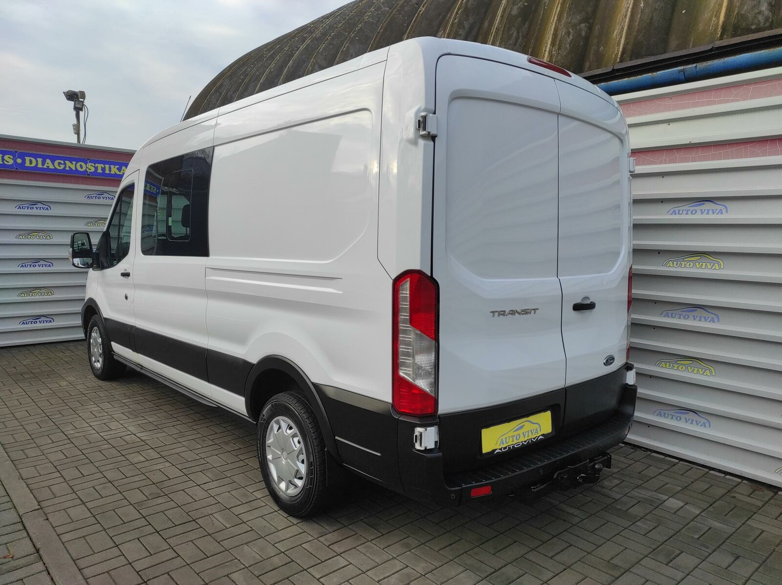 Ford Transit 2 2,0 dCi 96 kW manual rok 2017, 133 600 km, Česko — foto 4 z 31
