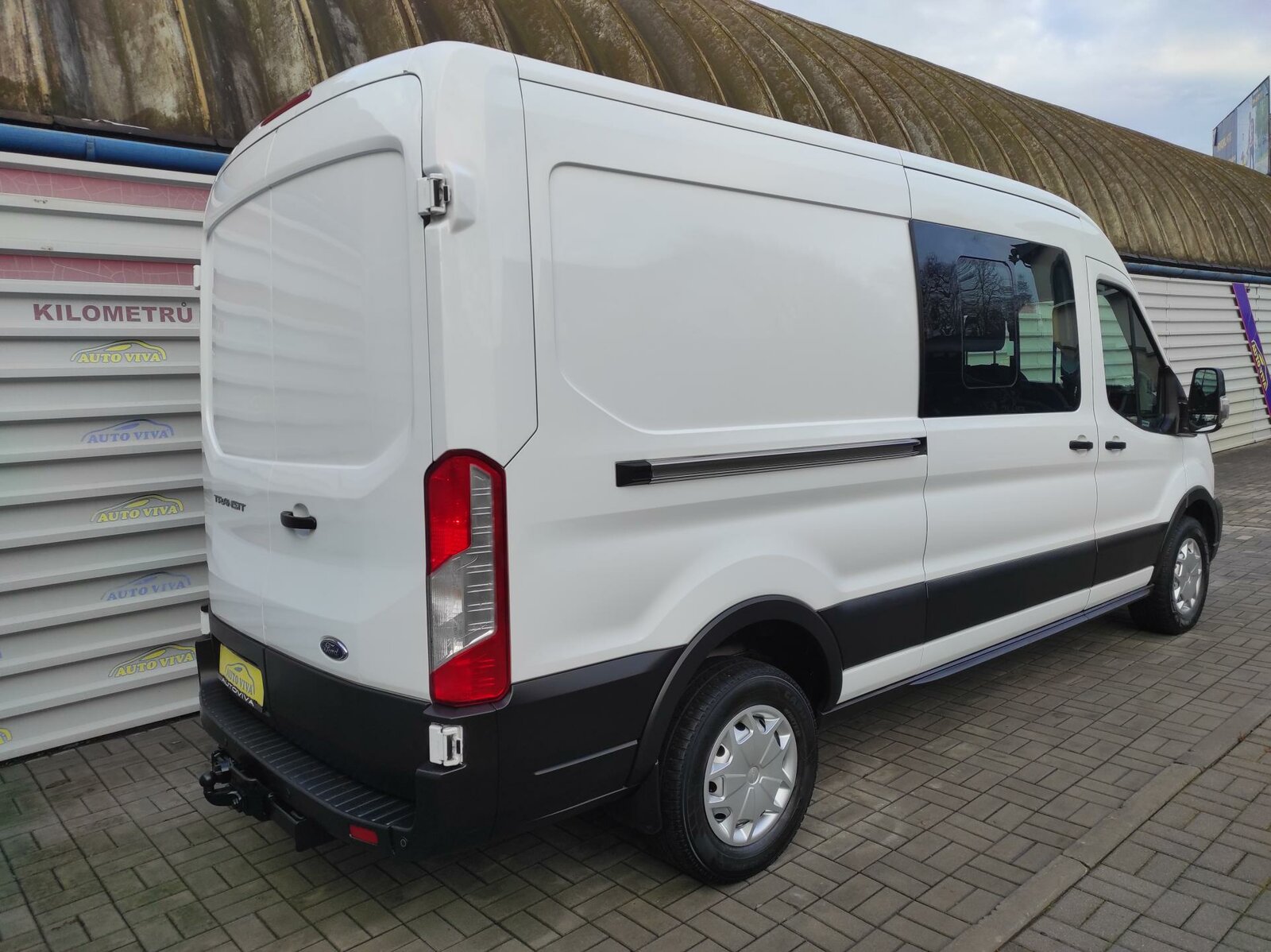 Ford Transit 2 2,0 dCi 96 kW manual rok 2017, 133 600 km, Česko — foto 5 z 31