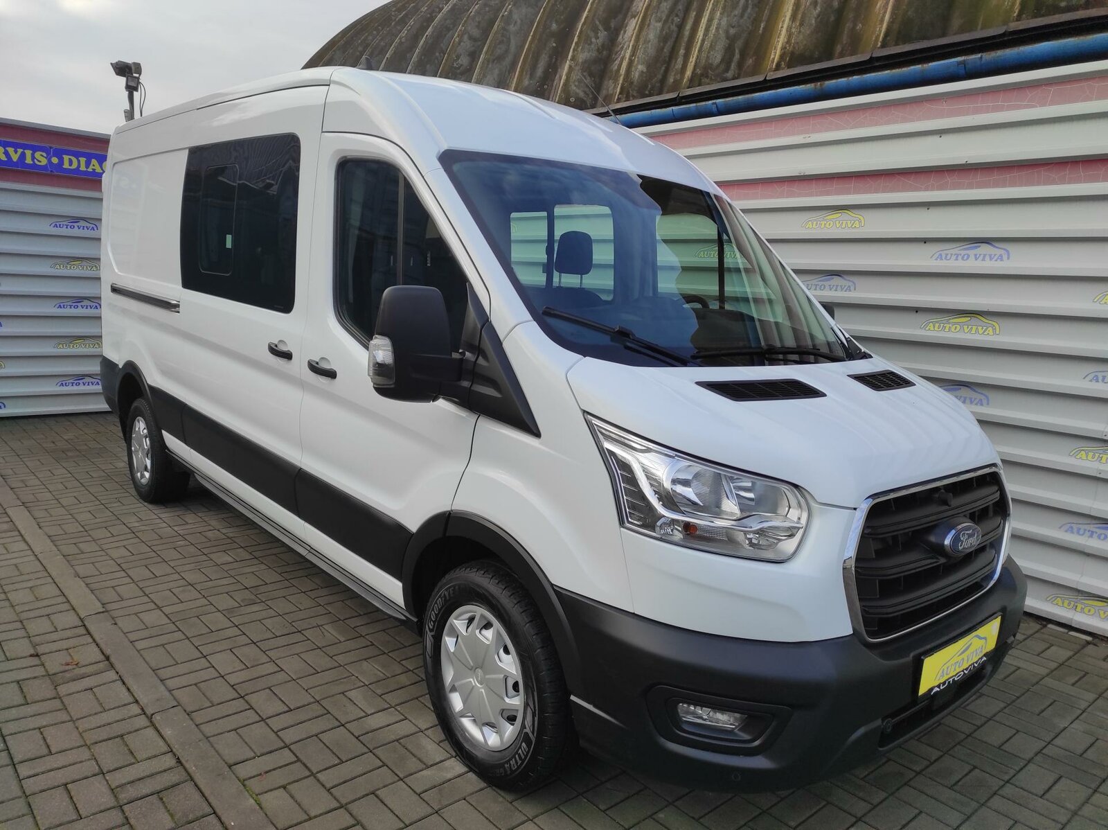 Ford Transit 2 2,0 dCi 96 kW manual rok 2017, 133 600 km, Česko — foto 8 z 31