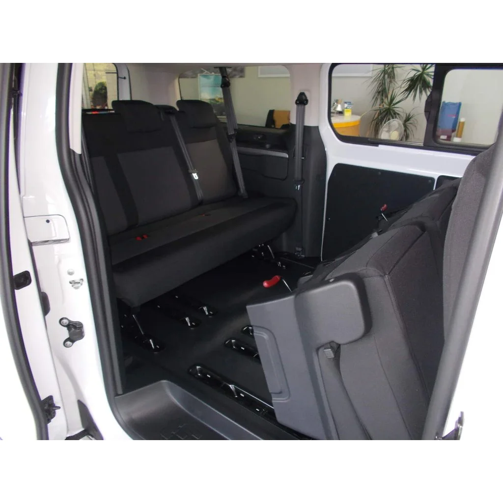 Opel Vivaro l2 2.2 CDTi 132kW automat rok 2026, 5 km, Česko — foto 9 z 19