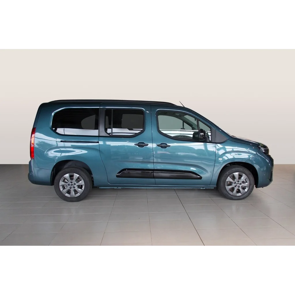 Opel Combo 1.5 CDTi 96kW manuál rok 2026, 5 km, Česko — foto 7 z 41