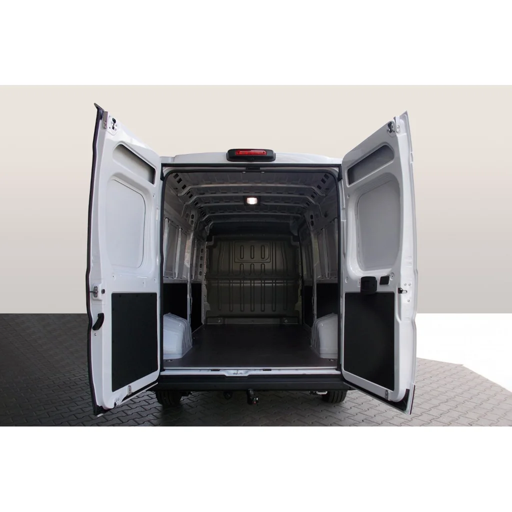 Opel Movano 2.2 CDTi, Česko — foto 9 z 37