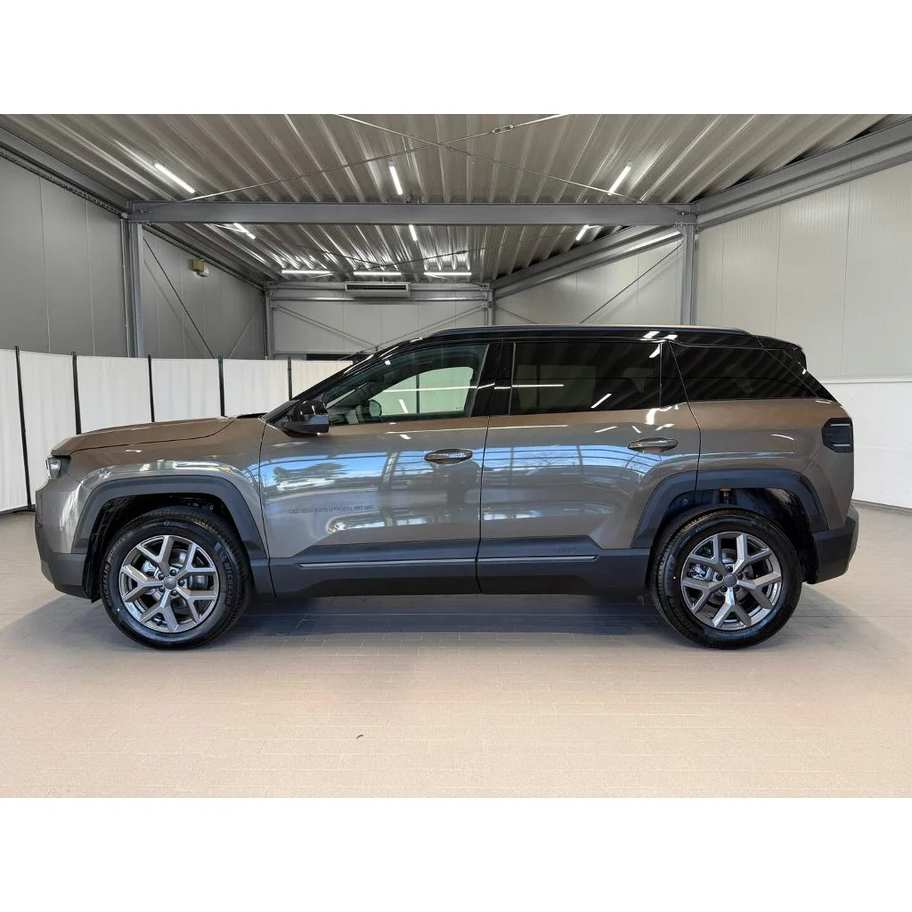 Jeep Compass First Edition, Česko — foto 2 z 34