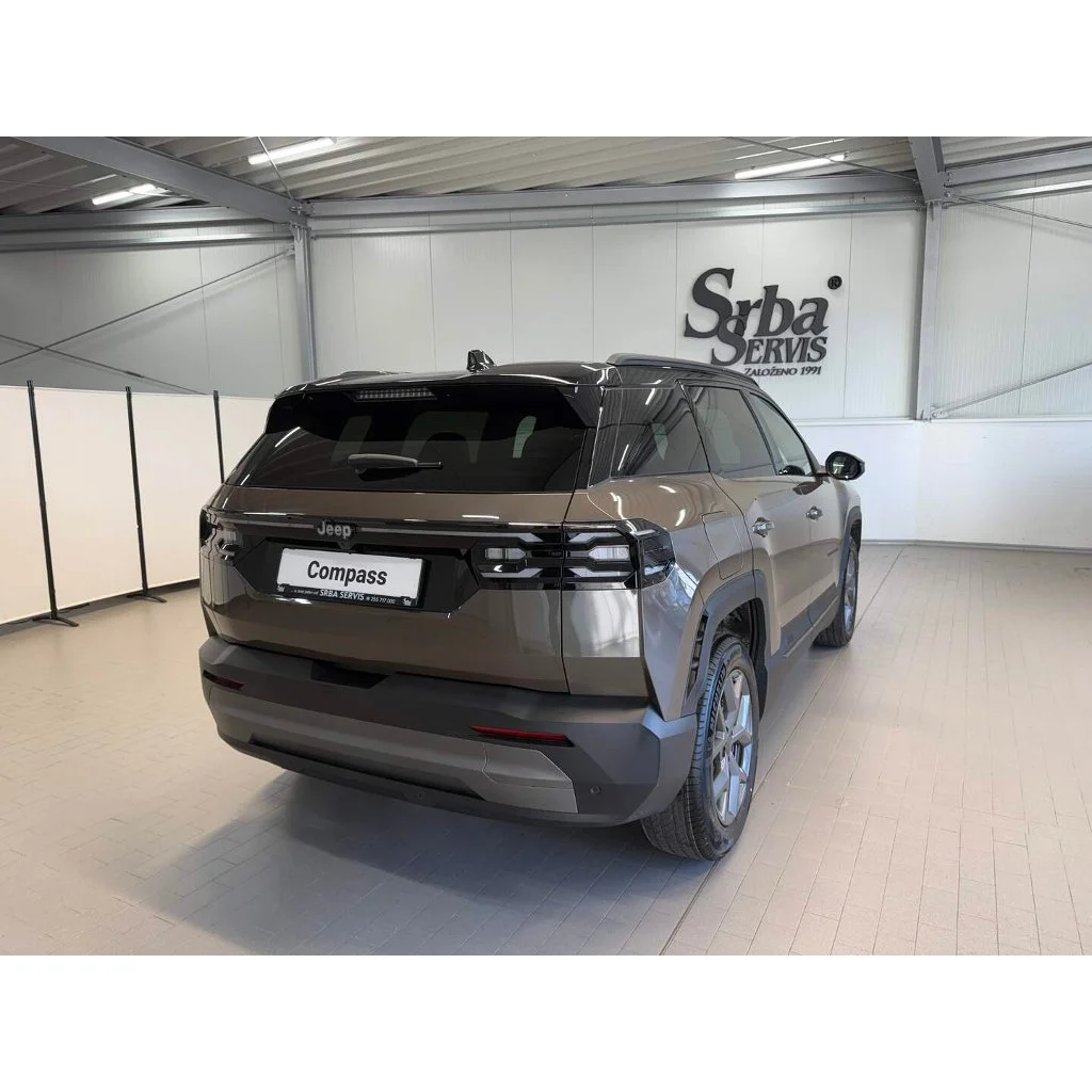 Jeep Compass First Edition, Česko — foto 4 z 34