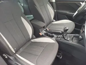 Škoda Scala Monte Carlo manual rok 2004, 17 675 km, Česko — foto 14 z 60