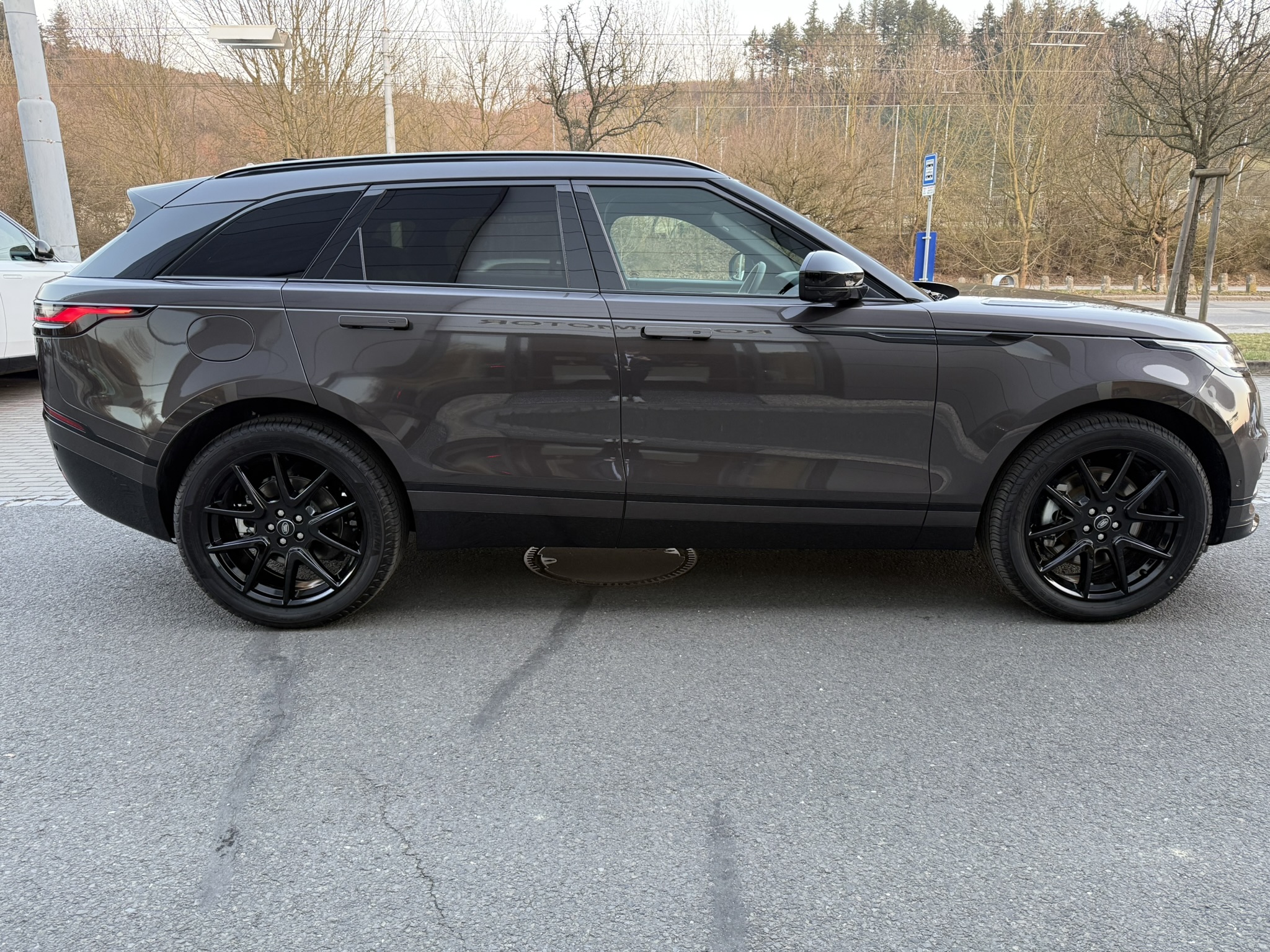 Rover Range Velar 3.0d automat, Česko — foto 11 z 60
