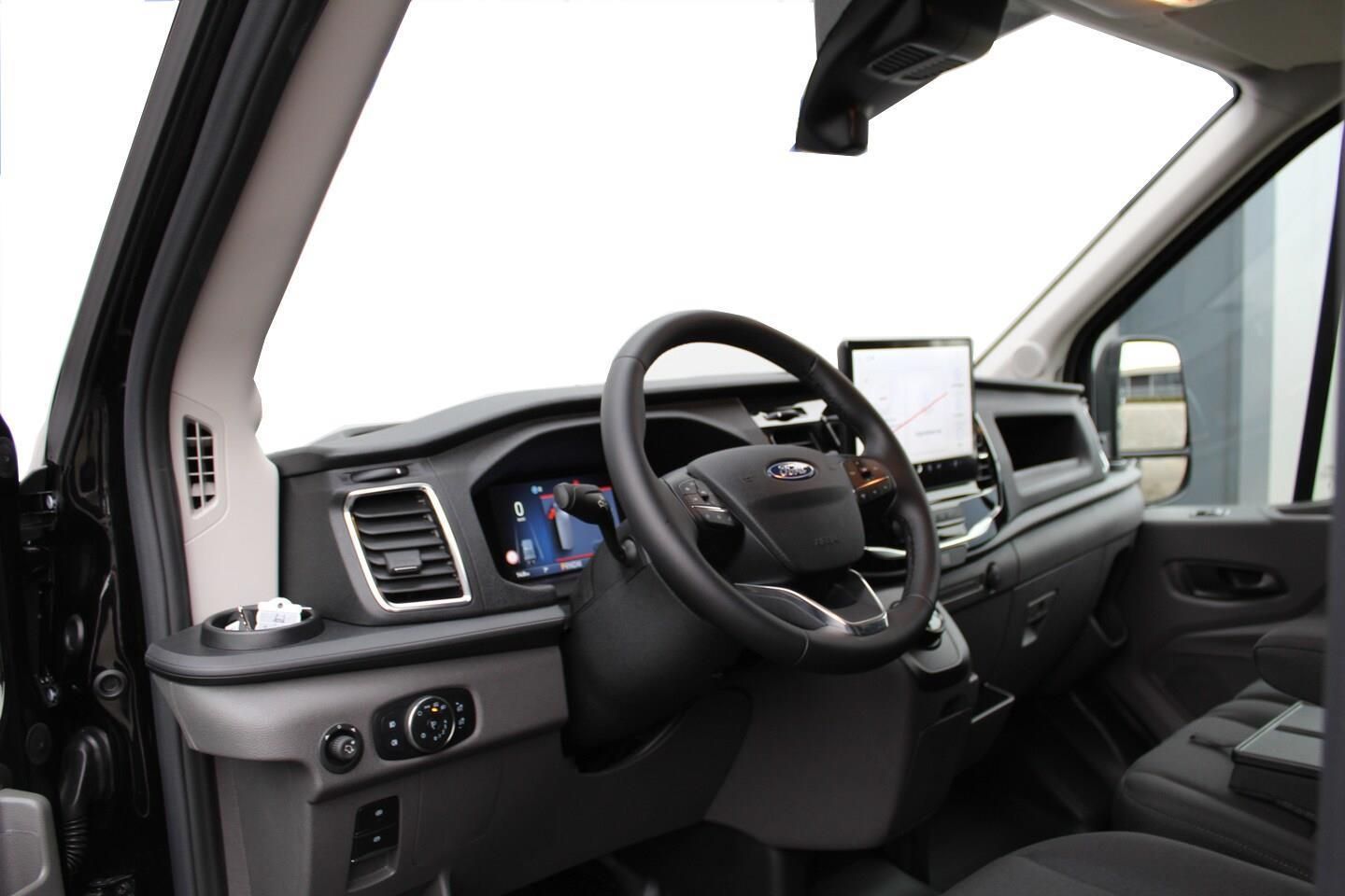 Ford Transit 96 kW automat, 2 130 km, Polsko — foto 14 z 60