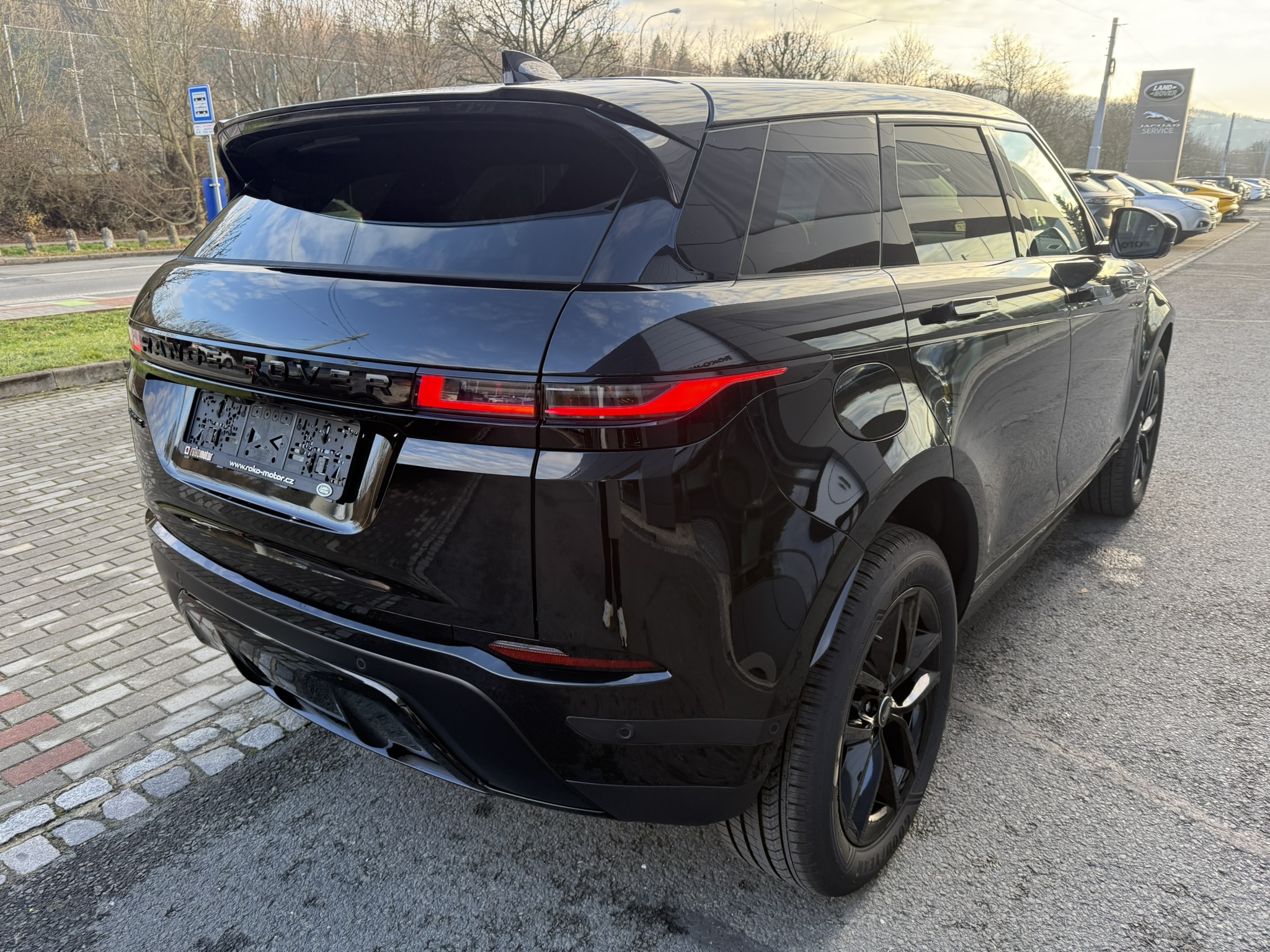Rover Range Evoque 2.0d automat, 2 500 km, Česko — foto 13 z 60