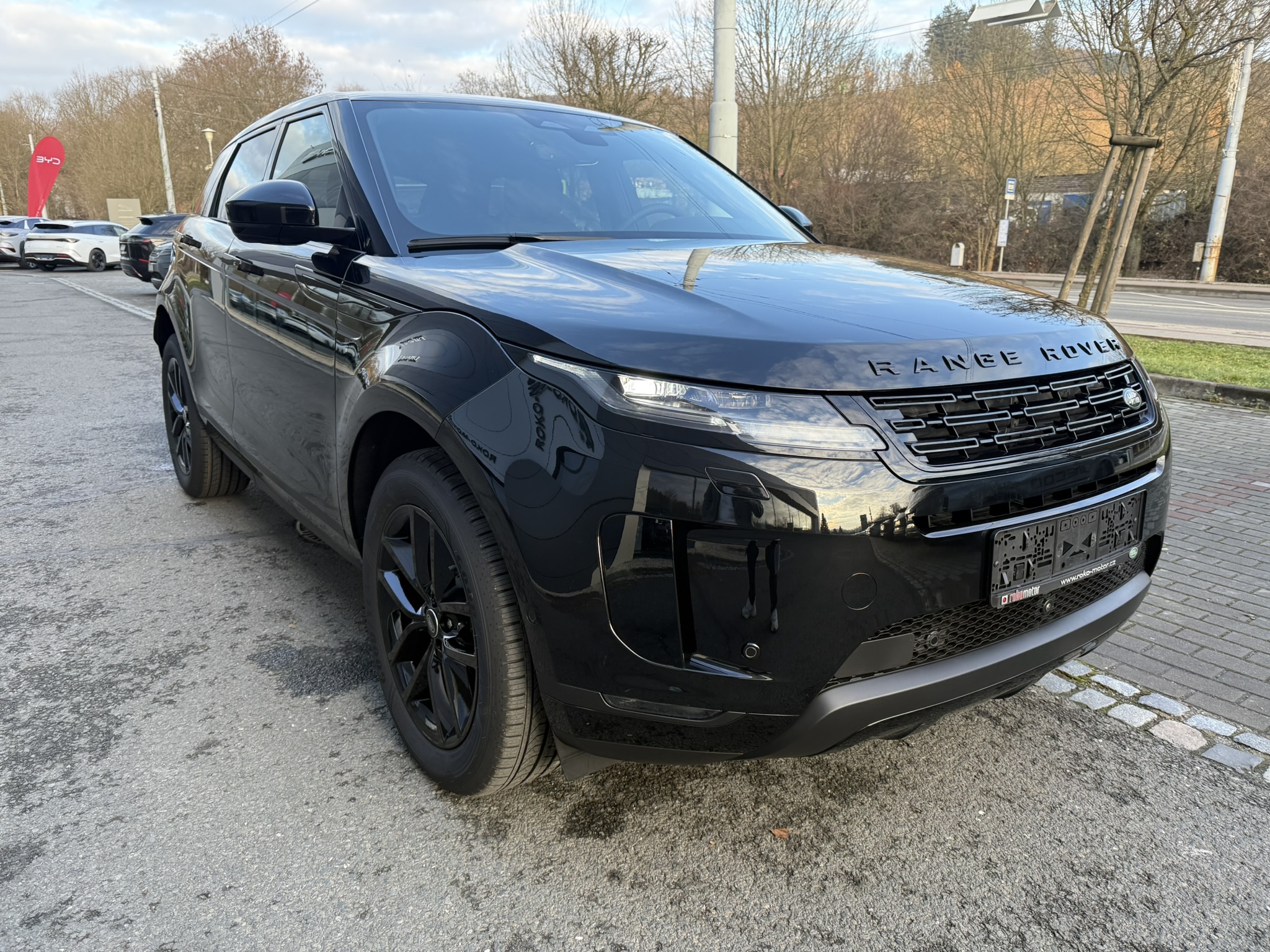 Rover Range Evoque 2.0d automat, 2 500 km, Česko — foto 9 z 60