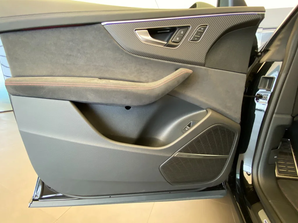 Audi rsq8, Česko — foto 14 z 24