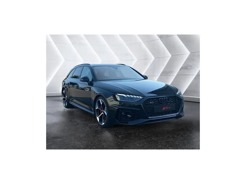Audi rs4, Česko — foto 8 z 37