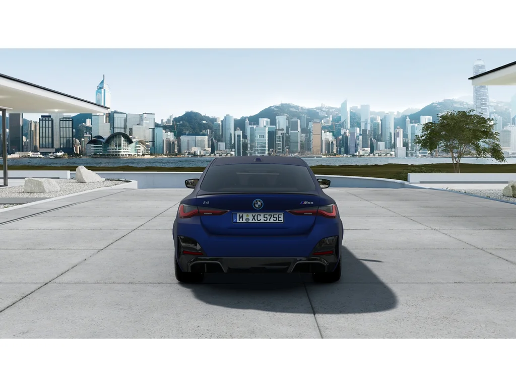 BMW i4 xDrive, Česko — foto 10 z 27