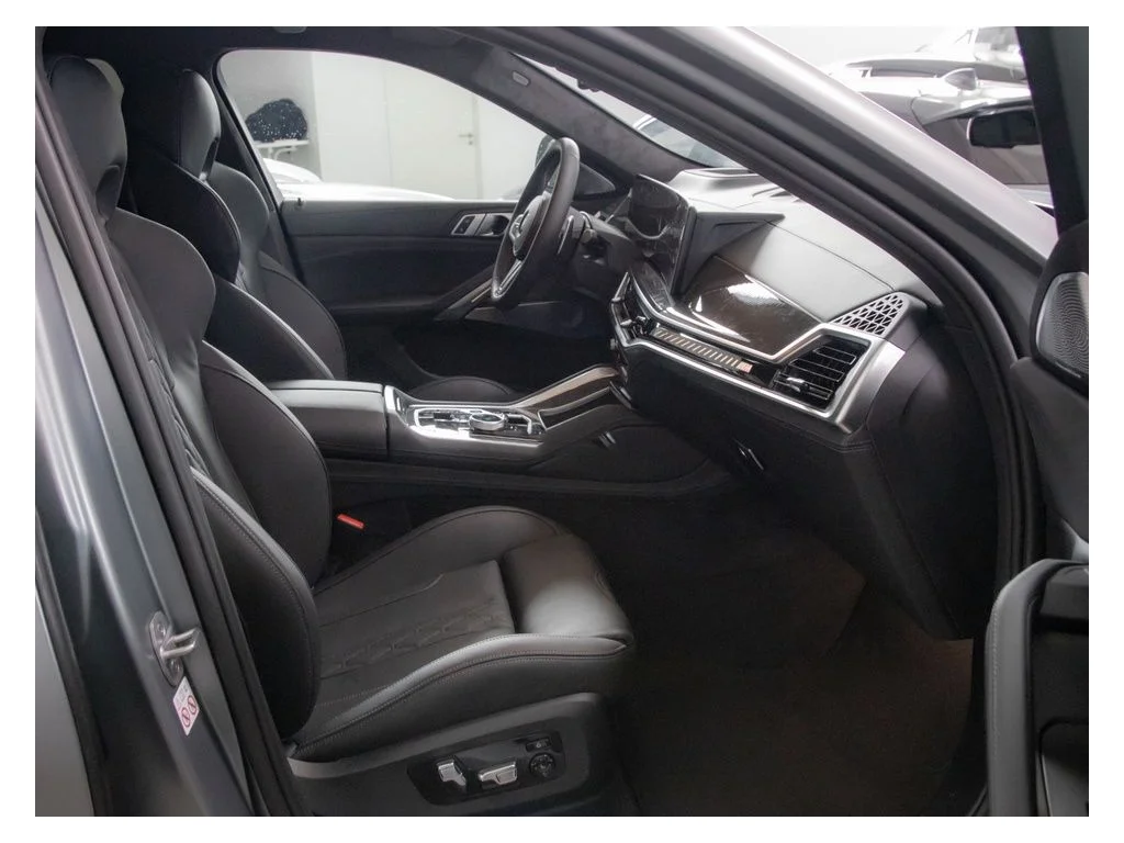 BMW x6 xDrive, Česko — foto 11 z 27