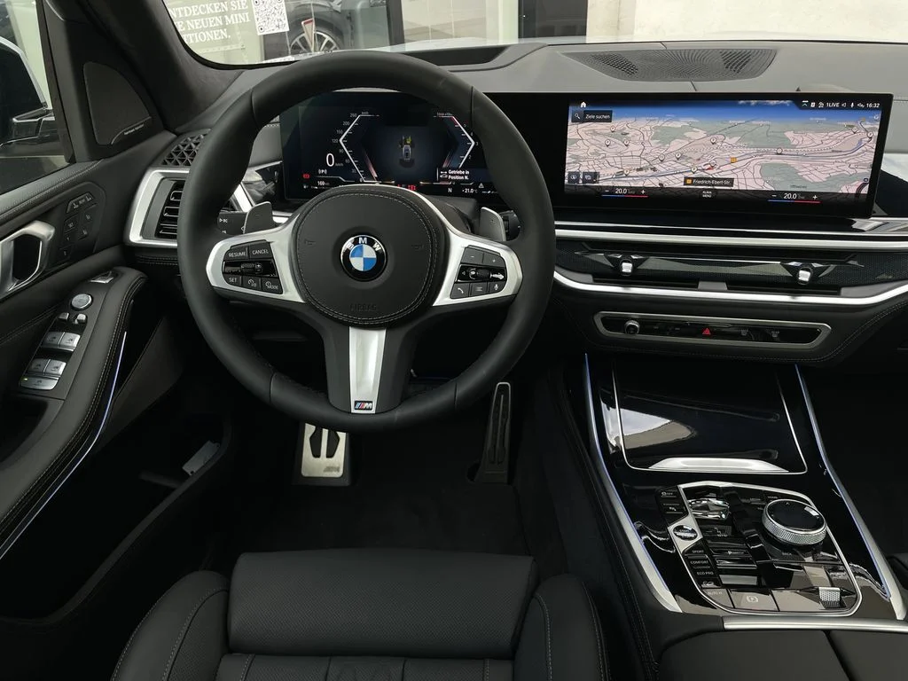 BMW x7 xDrive, Česko — foto 7 z 34