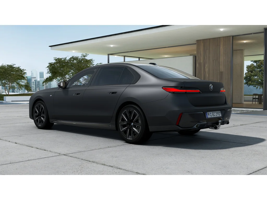 BMW 740d xDrive, Česko — foto 4 z 13