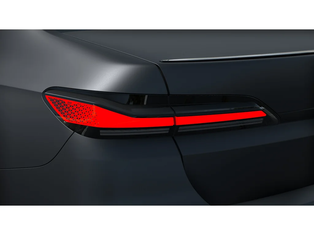 BMW 740d xDrive, Česko — foto 8 z 13