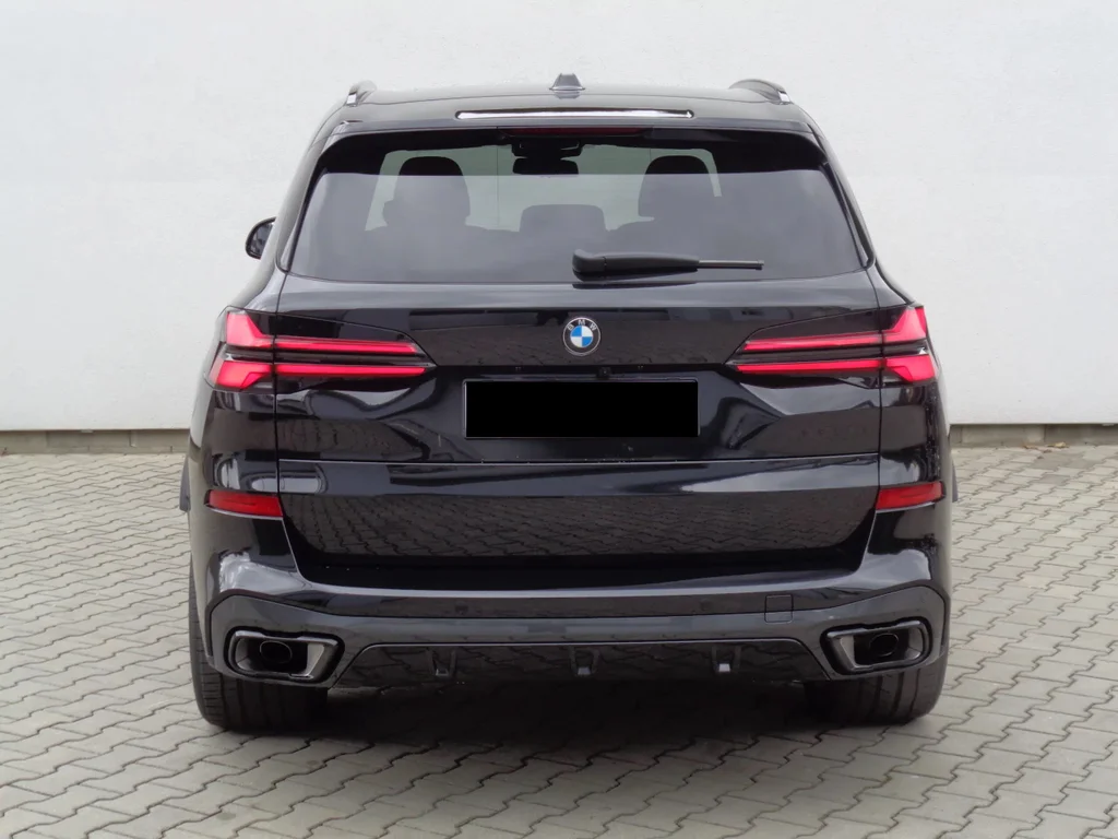 BMW x5 xDrive, Česko — foto 7 z 16
