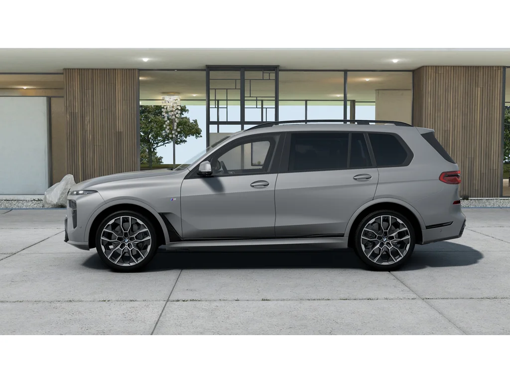 BMW x7 xDrive, Česko — foto 9 z 26