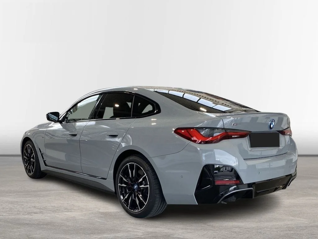 BMW i4 xDrive, Česko — foto 10 z 47