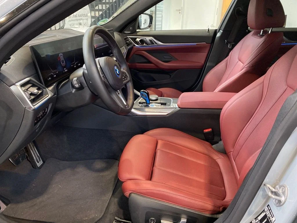 BMW i4 xDrive, Česko — foto 13 z 47