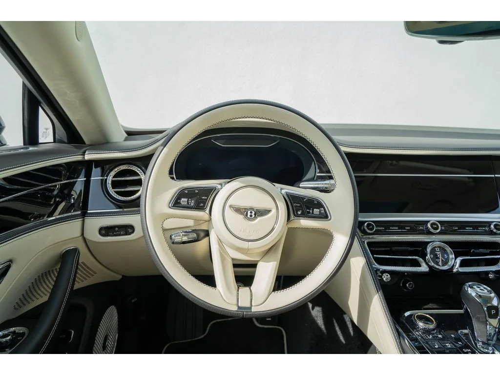 Bentley Flying Spur w12, Česko — foto 12 z 60